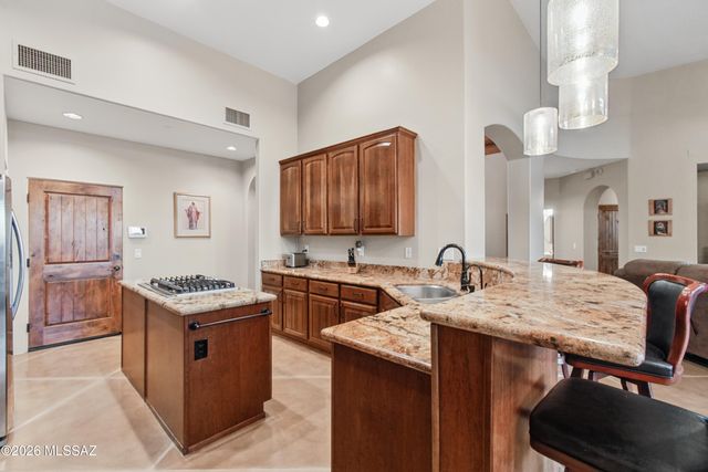 10873 N Pusch Ridge View Place, Tucson, AZ 85737