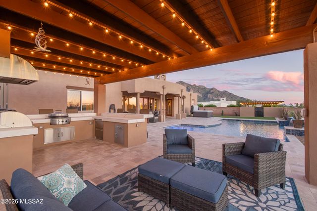 10873 N Pusch Ridge View Place, Tucson, AZ 85737
