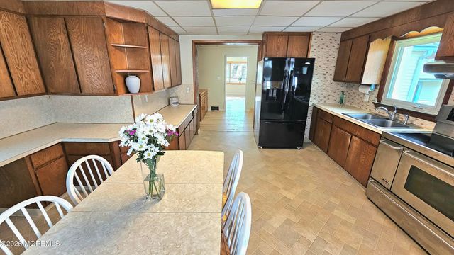 12 Anderson Drive, Howell, NJ 07731