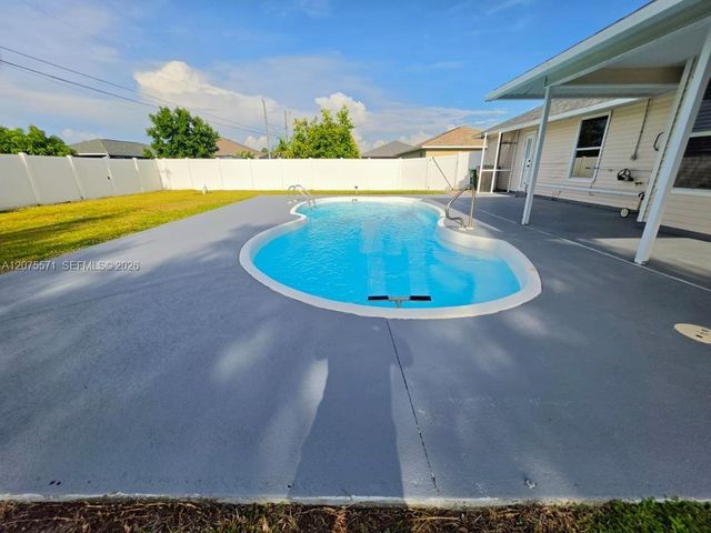 626 SW 25th Terrace, Cape Coral, FL 33914
