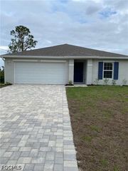 2213 NE 33rd ST, Cape Coral, FL 33909