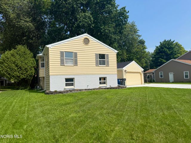 1687 Park Forest Drive, Toledo, OH 43614
