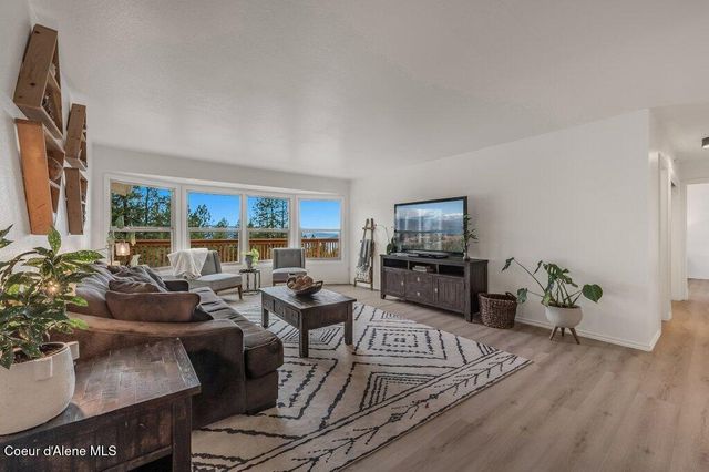 6051 E Kingswood LN, Coeur D'alene, ID 83814