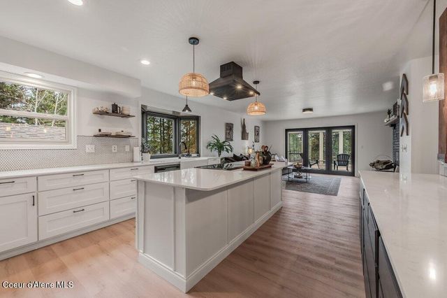 6051 E Kingswood LN, Coeur D'alene, ID 83814