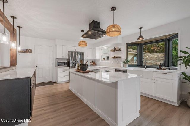 6051 E Kingswood LN, Coeur D'alene, ID 83814