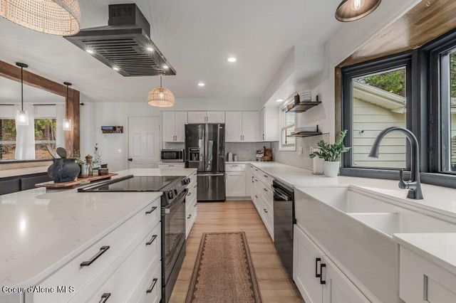 6051 E Kingswood LN, Coeur D'alene, ID 83814