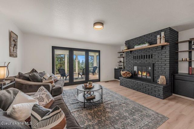 6051 E Kingswood LN, Coeur D'alene, ID 83814