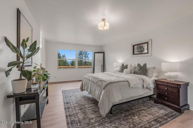 6051 E Kingswood LN, Coeur D'alene, ID 83814