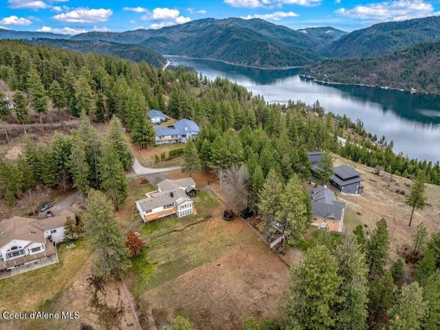 6051 E Kingswood LN, Coeur D'alene, ID 83814