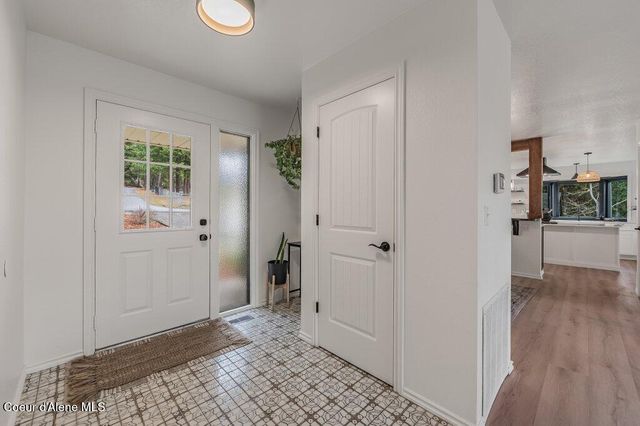 6051 E Kingswood LN, Coeur D'alene, ID 83814