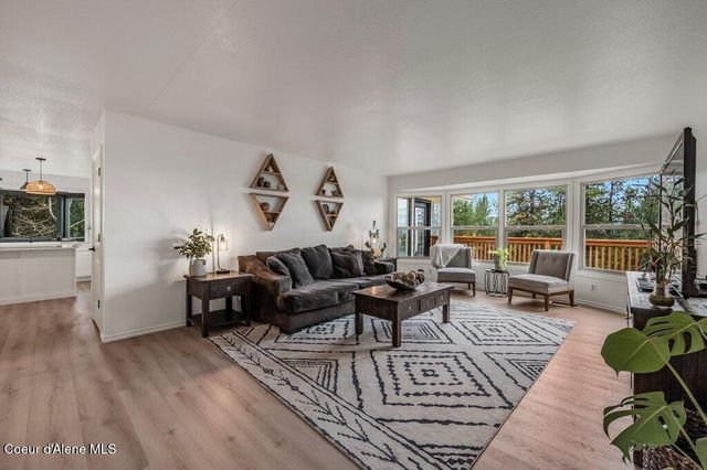 6051 E Kingswood LN, Coeur D'alene, ID 83814