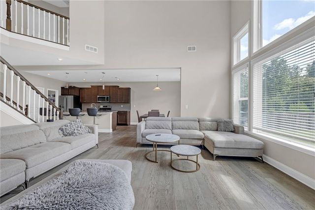 1645 Hillcrest Drive, Sugar Hill, GA 30518