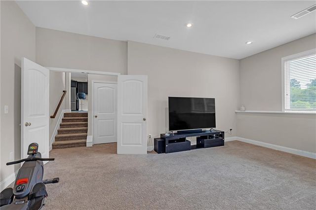 1645 Hillcrest Drive, Sugar Hill, GA 30518