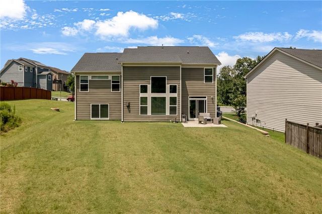 1645 Hillcrest Drive, Sugar Hill, GA 30518