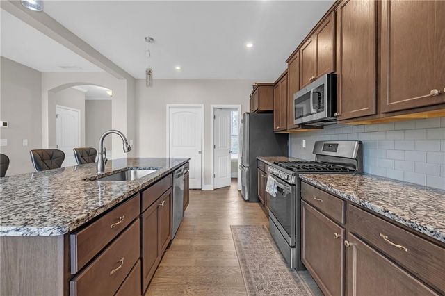 1645 Hillcrest Drive, Sugar Hill, GA 30518