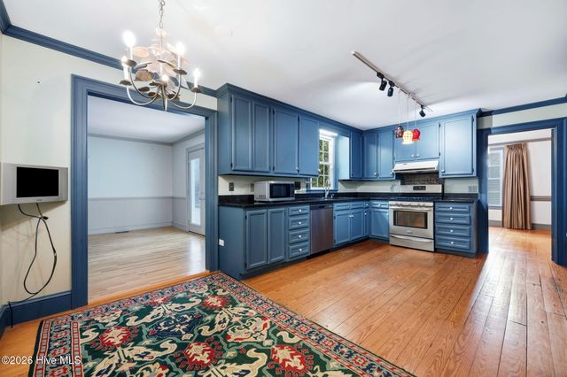 1608 Canterbury Road, Greenville, NC 27858