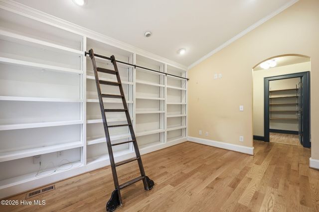 1608 Canterbury Road, Greenville, NC 27858