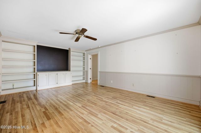 1608 Canterbury Road, Greenville, NC 27858