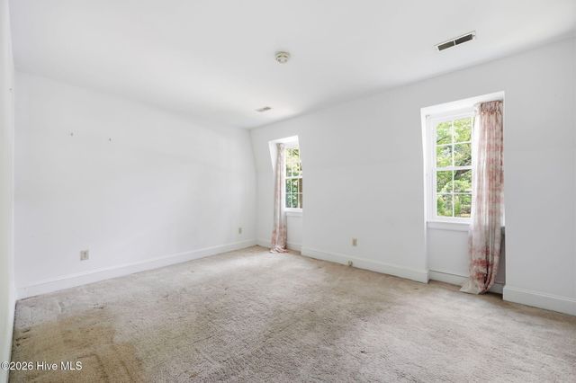 1608 Canterbury Road, Greenville, NC 27858