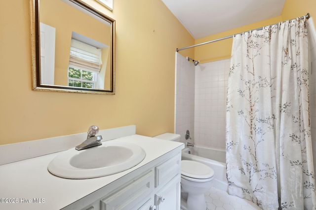 1608 Canterbury Road, Greenville, NC 27858