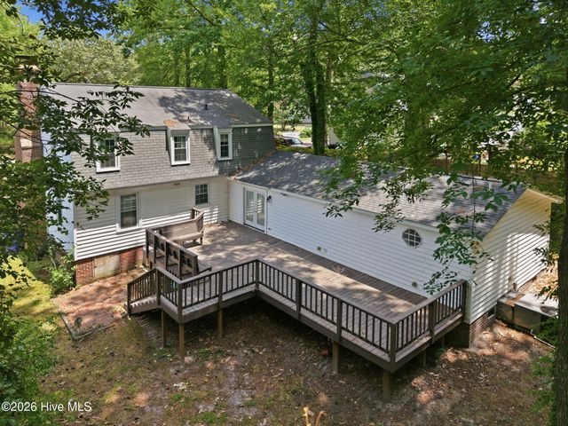 1608 Canterbury Road, Greenville, NC 27858
