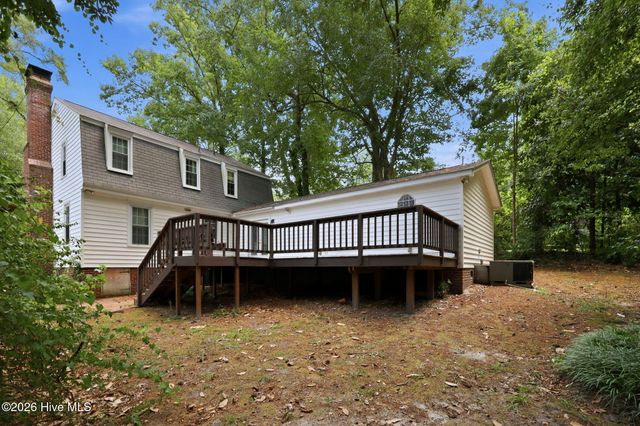 1608 Canterbury Road, Greenville, NC 27858
