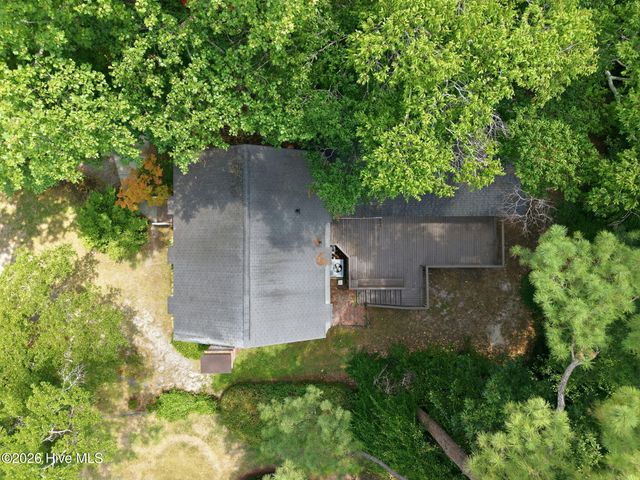 1608 Canterbury Road, Greenville, NC 27858