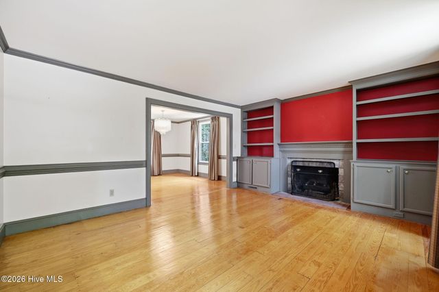 1608 Canterbury Road, Greenville, NC 27858