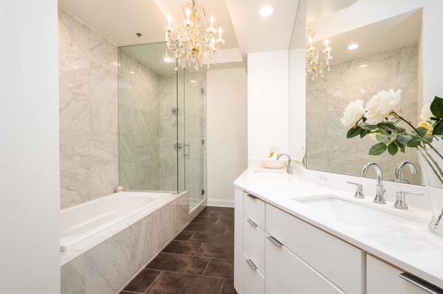 717 S Riverside Dr Apt 903, Memphis, TN 38103