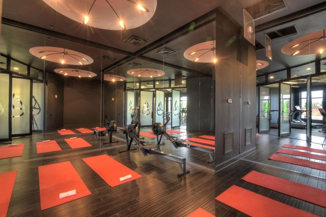 717 S Riverside Dr Apt 903, Memphis, TN 38103