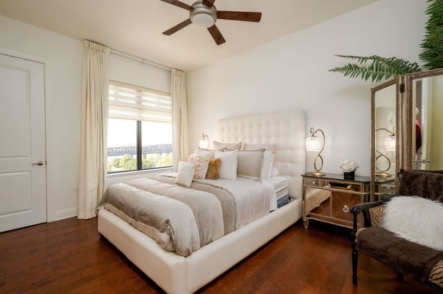 717 S Riverside Dr Apt 903, Memphis, TN 38103