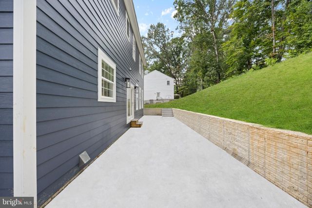 16088 DEER PARK DR, Dumfries, VA 22025