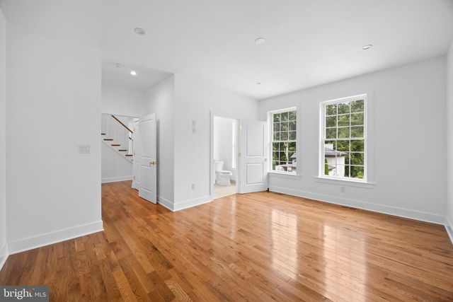 16088 DEER PARK DR, Dumfries, VA 22025