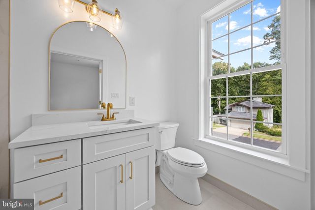 16088 DEER PARK DR, Dumfries, VA 22025