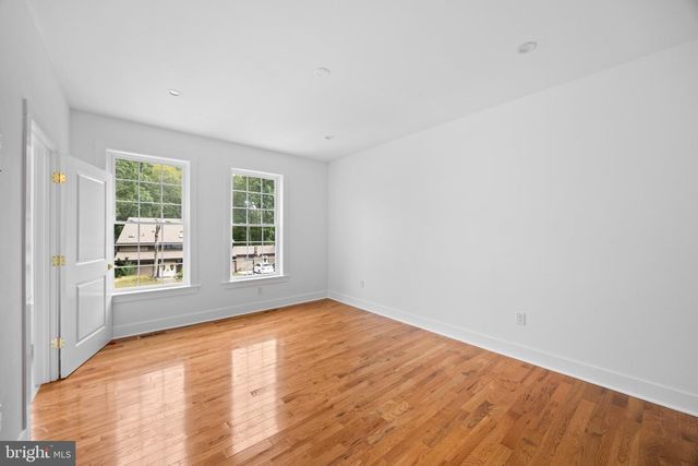 16088 DEER PARK DR, Dumfries, VA 22025
