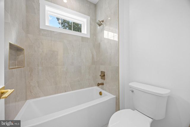 16088 DEER PARK DR, Dumfries, VA 22025