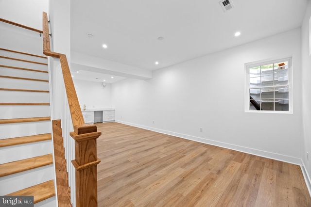 16088 DEER PARK DR, Dumfries, VA 22025