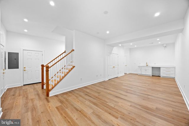 16088 DEER PARK DR, Dumfries, VA 22025