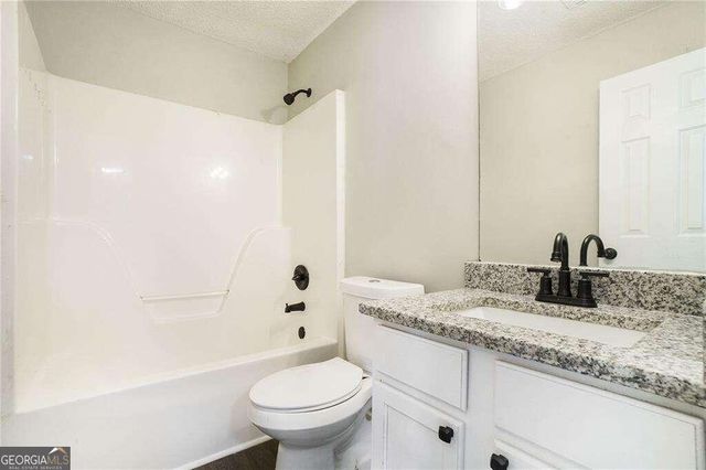 6916 Dalehollow Drive, Lithonia, GA 30058