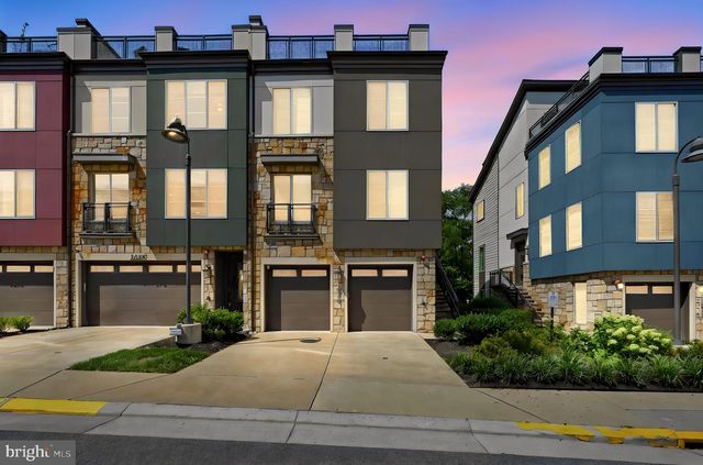2874 LOWEN RD, Alexandria, VA 22303