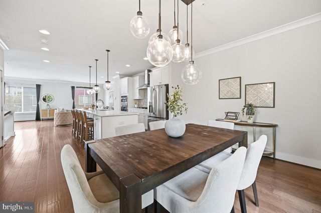 2874 LOWEN RD, Alexandria, VA 22303