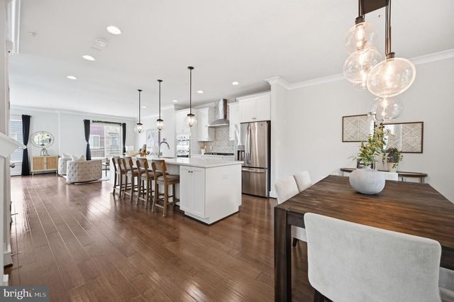 2874 LOWEN RD, Alexandria, VA 22303