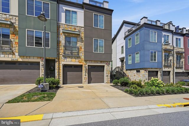 2874 LOWEN RD, Alexandria, VA 22303