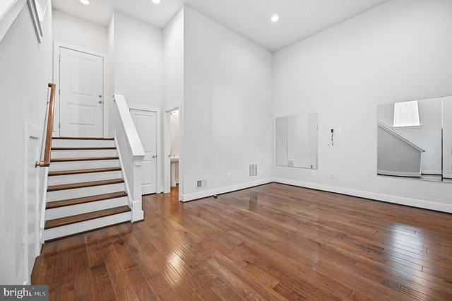 2874 LOWEN RD, Alexandria, VA 22303