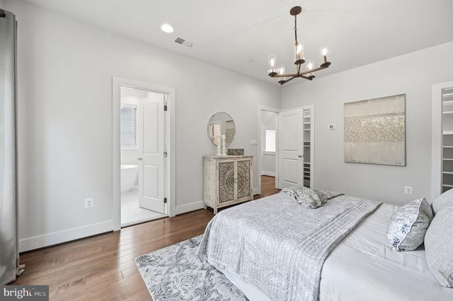 2874 LOWEN RD, Alexandria, VA 22303