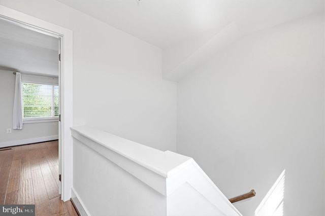 2874 LOWEN RD, Alexandria, VA 22303