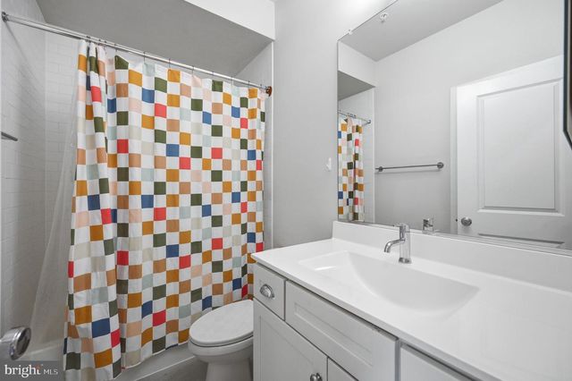 2874 LOWEN RD, Alexandria, VA 22303