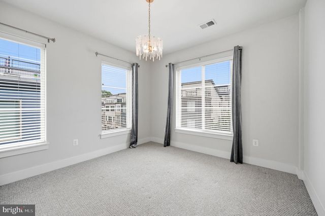 2874 LOWEN RD, Alexandria, VA 22303