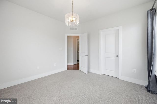 2874 LOWEN RD, Alexandria, VA 22303