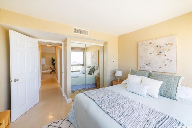 583 Kamoku Street DH3705, Honolulu, HI 96826